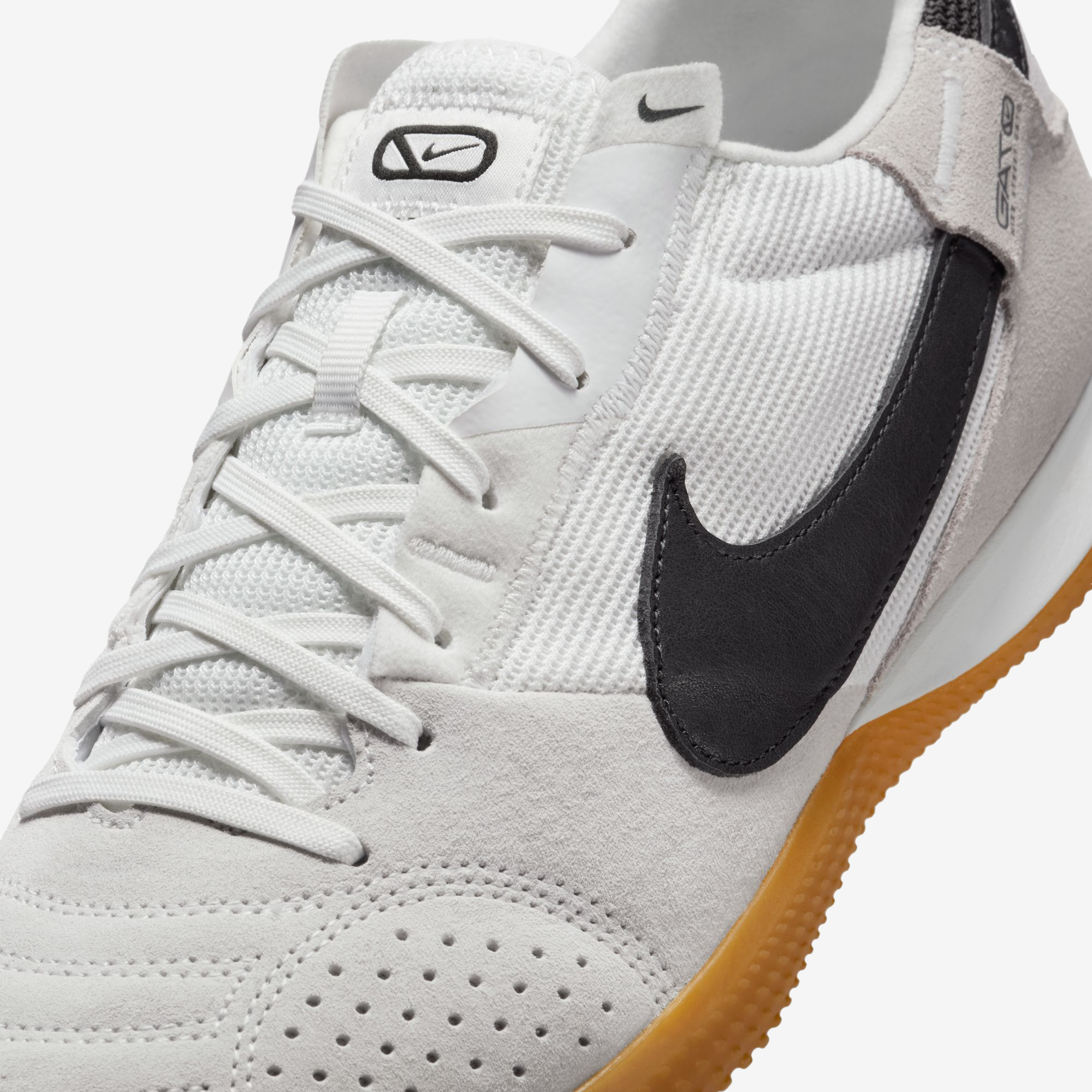 Nike Streetgato Low-Top Soccer Shoes