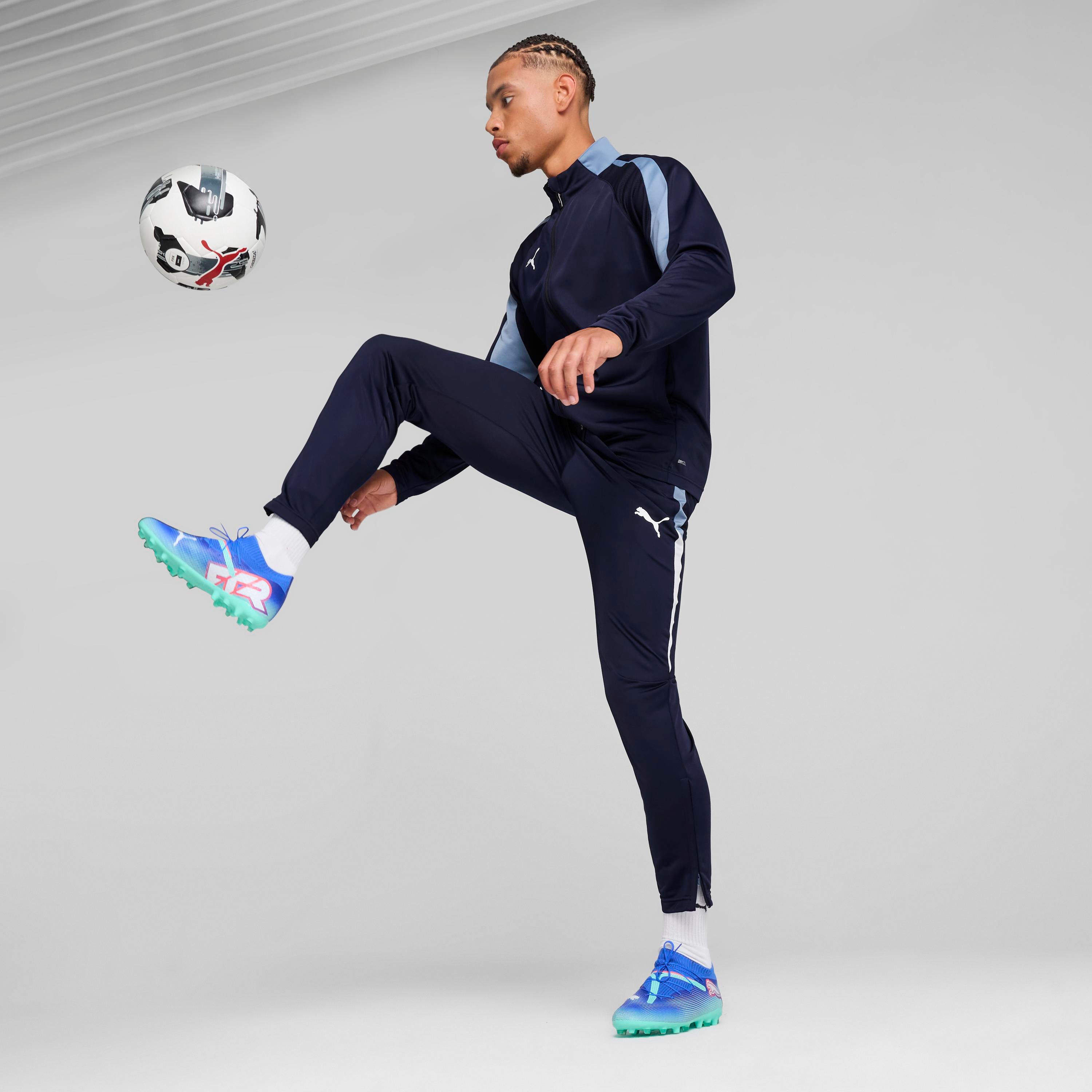 PUMA FUTURE 7 PRO Men's Multi Ground Soccer Cleats