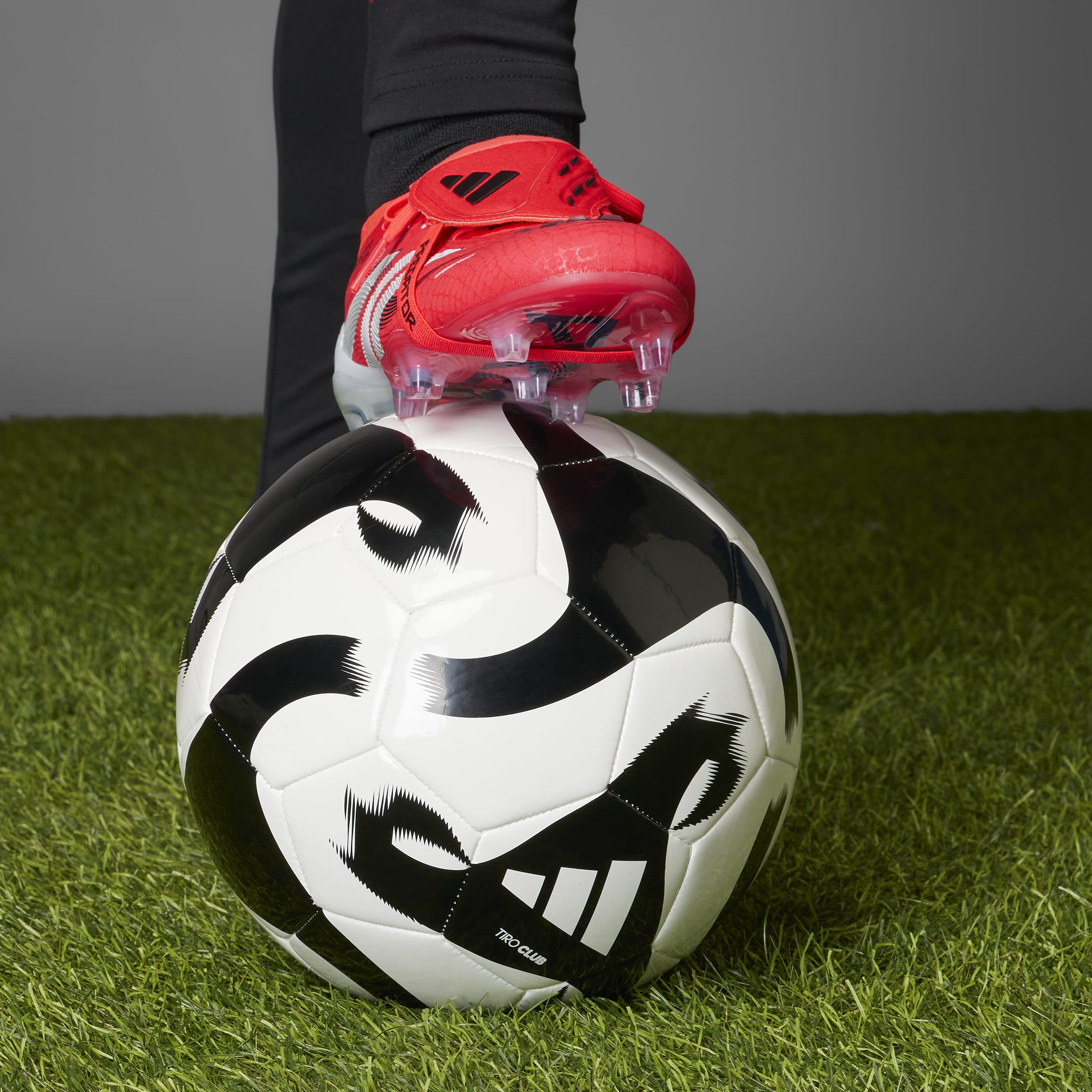 adidas Predator Elite Fold-Over Tongue Firm Ground Boots