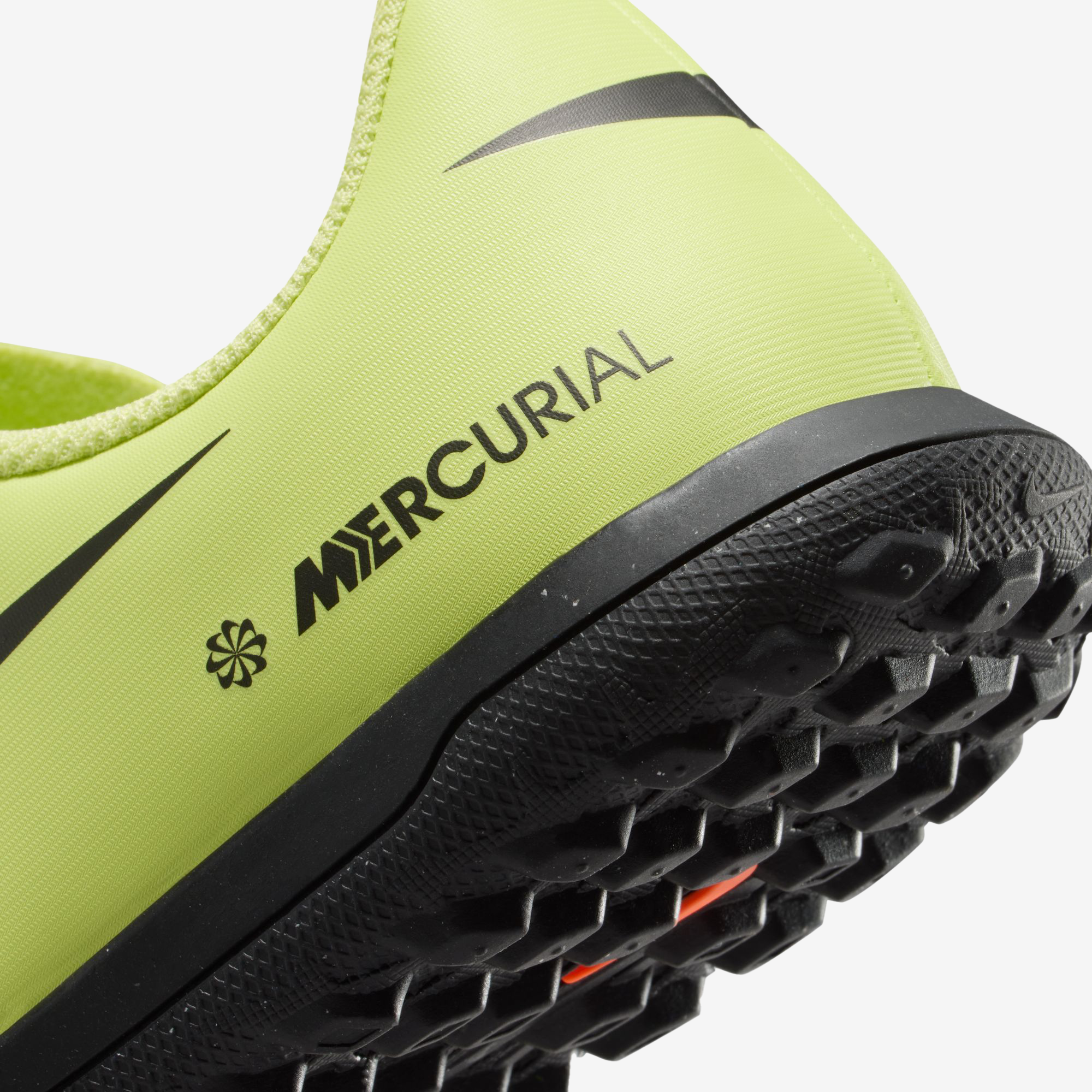 Nike Jr. Mercurial Vapor 16 Club Younger/Older Kids' Turf Low-Top Soccer Shoes