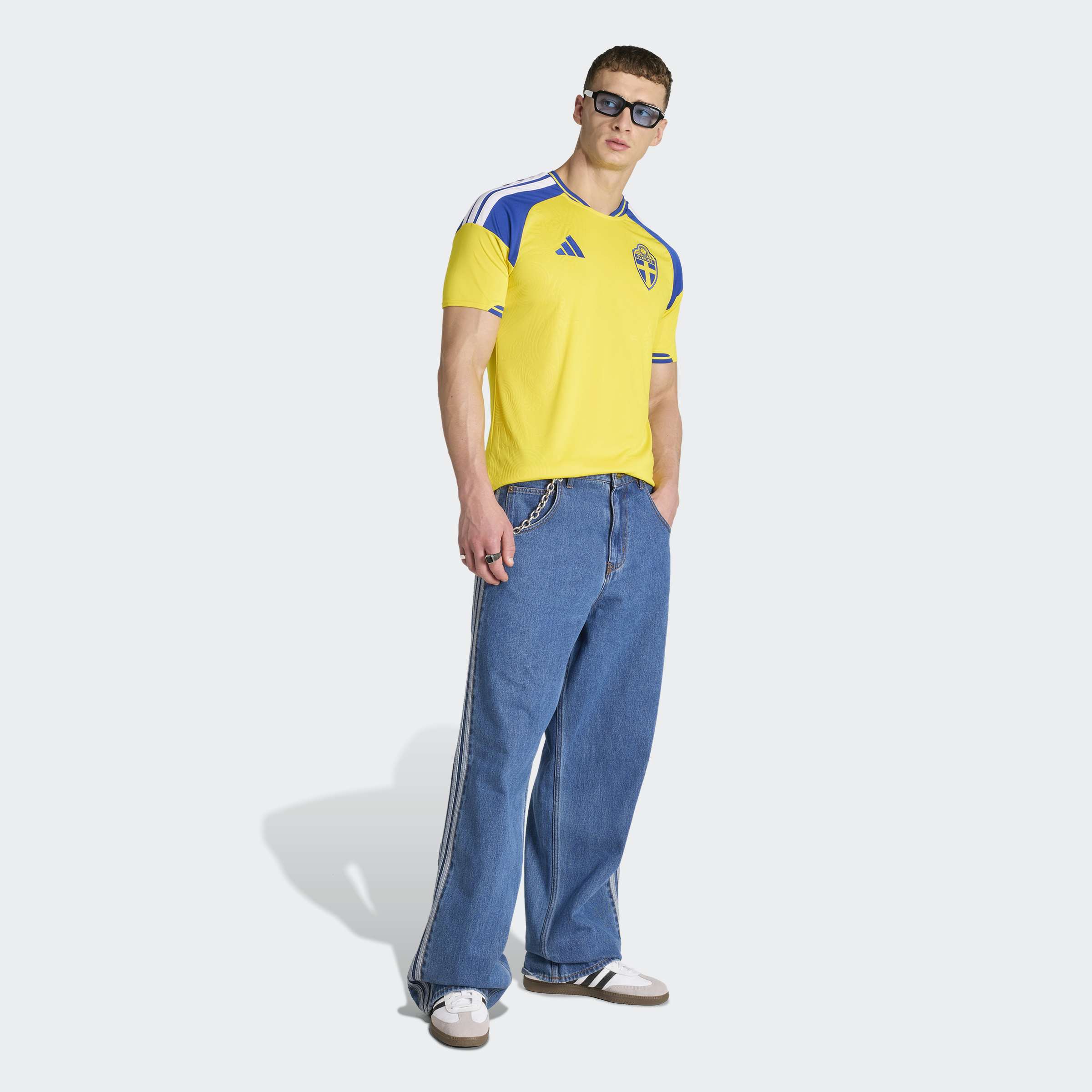 adidas Sweden 26 Home Jersey