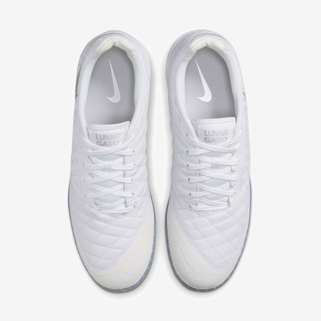 Nike Lunargato II Indoor/Court Low-Top Soccer Shoes