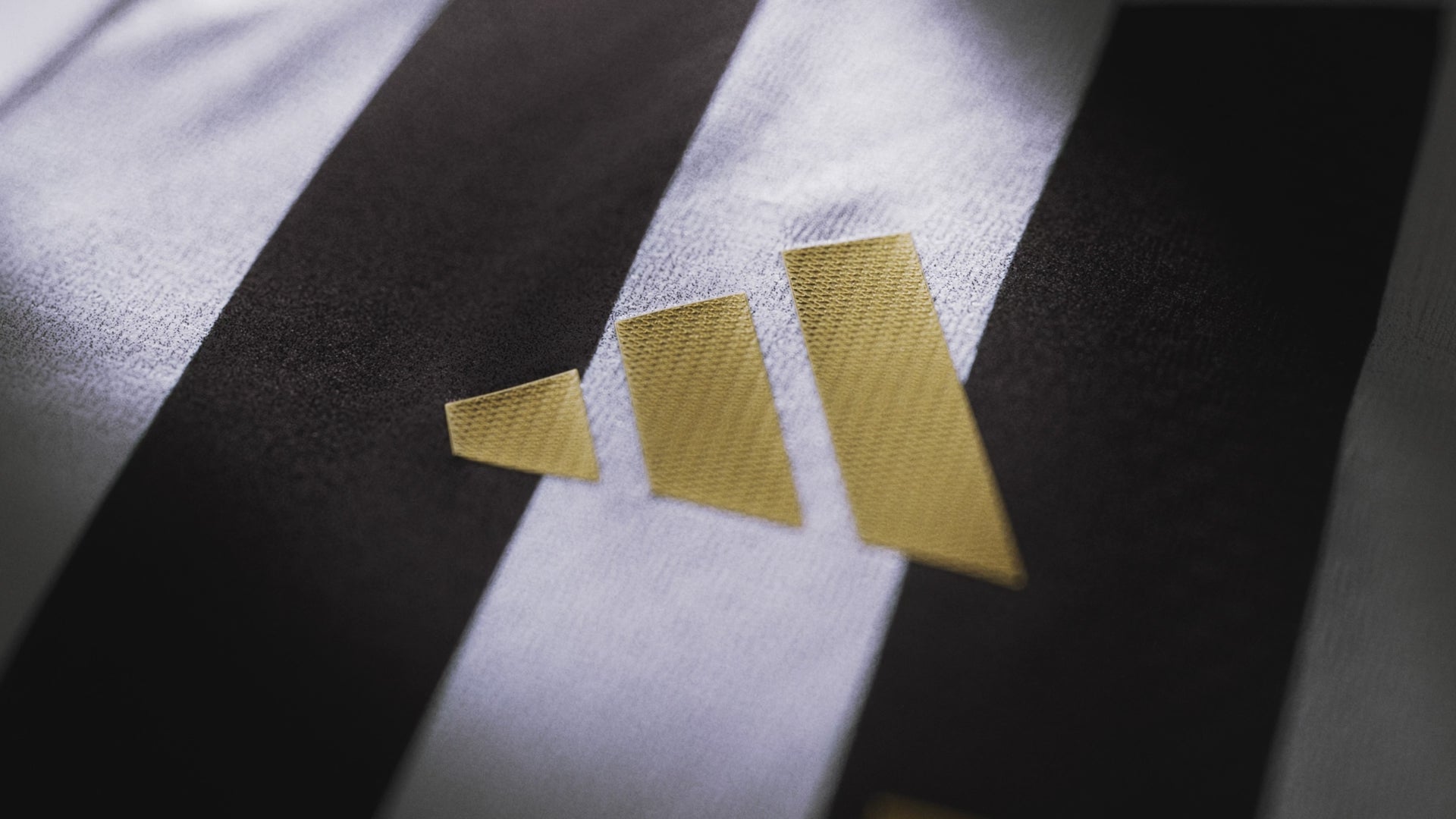 adidas Juventus 26/27 Home Authentic Jersey